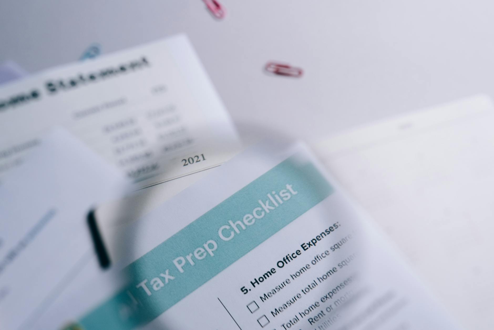 Avoiding the Year-End Tax Rush: Tips for Last-Minute Filers